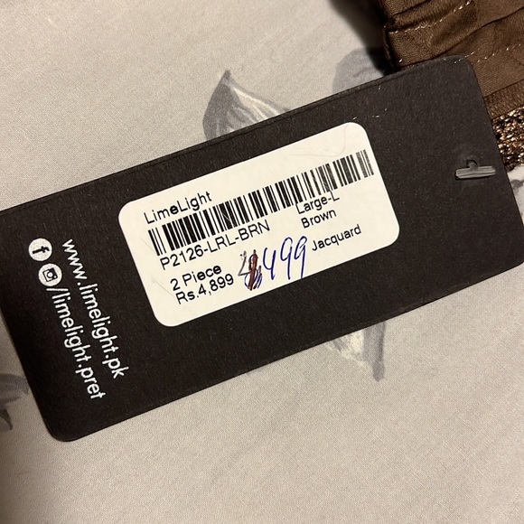 Salwar Kameez - Picture 3 of 4